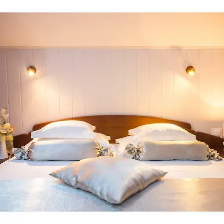 Riva Royal Lounge Split