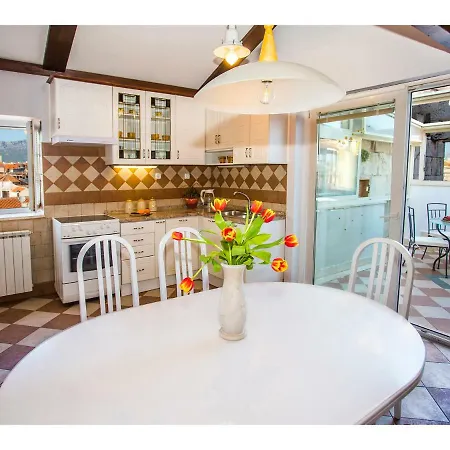 Riva Royal Lounge Apartman Split