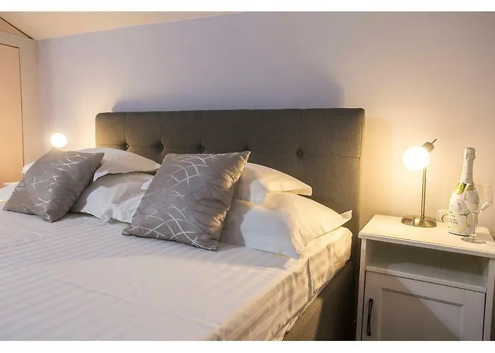 Riva Royal Lounge Apartament *